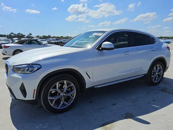 5UX33DT09R9W70709 2024 BMW X4 - Image 1