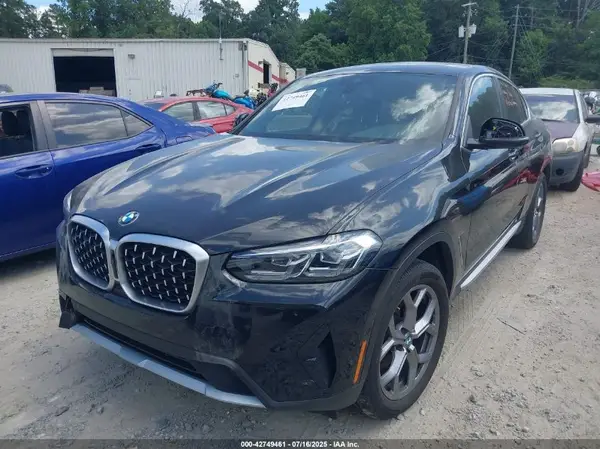 5UX33DT09R9X21142 2024 BMW X4 - Image 2