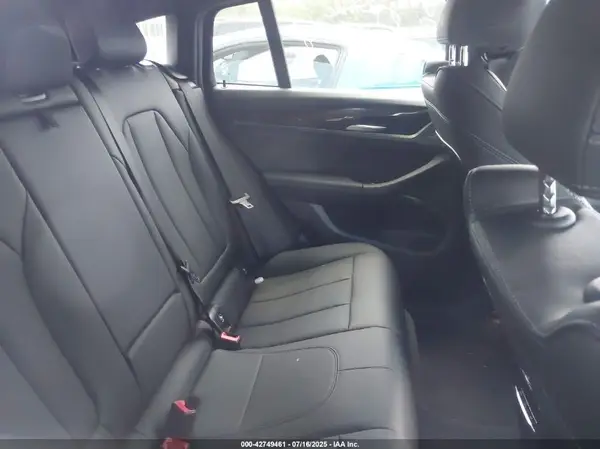 5UX33DT09R9X21142 2024 BMW X4 - Image 8