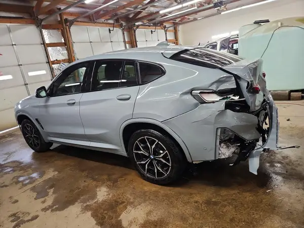 5UX33DT09S9Y15415 2025 BMW X4 - Image 2