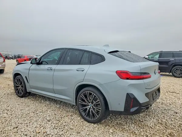 5UX33DT09S9Y28164 2025 BMW X4 - Image 2
