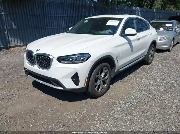 5UX33DT09S9Z73768 2025 BMW X4 - Image 2