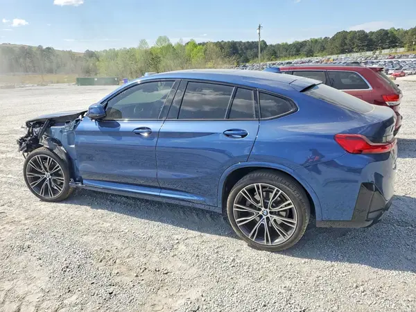 5UX33DT0XN9K62553 2022 BMW X4 - Image 2