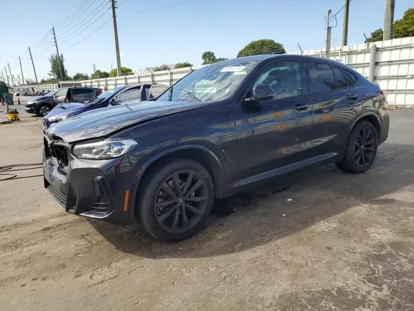5UX33DT0XN9L12576 2022 BMW X4 - Image 1