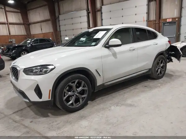 5UX33DT0XN9M15514 2022 BMW X4 - Image 2