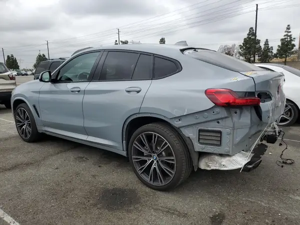 5UX33DT0XP9P06419 2023 BMW X4 - Image 2