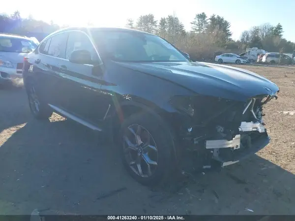 5UX33DT0XP9P68399 2023 BMW X4 - Image 1
