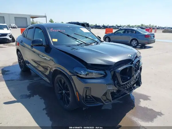 5UX33DT0XP9R91347 2023 BMW X4 - Image 1