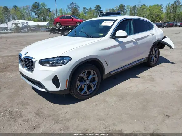 5UX33DT0XP9R92675 2023 BMW X4 - Image 2