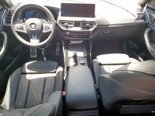 5UX33DT0XP9T13357 2023 BMW X4 - Image 8
