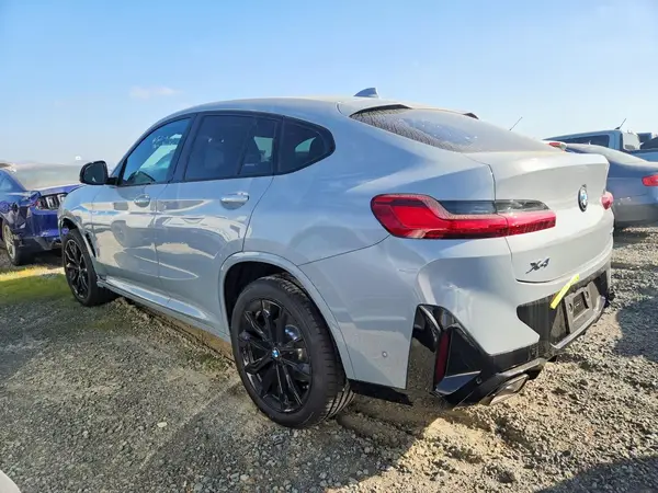 5UX33DT0XS9118643 2025 BMW X4 - Image 2