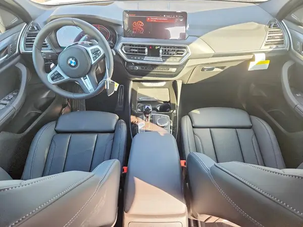 5UX33DT0XS9118643 2025 BMW X4 - Image 8