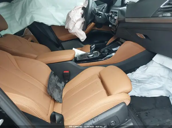 5UX33DT0XS9Y22874 2025 BMW X4 - Image 8