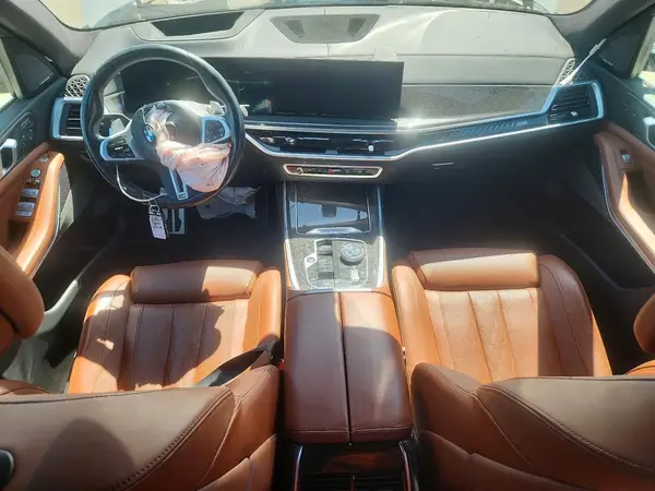 5UX33EM00R9S98553 2024 BMW X7 - Image 8
