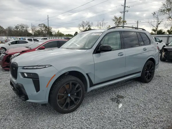 5UX33EM00R9T99608 2024 BMW X7 - Image 1