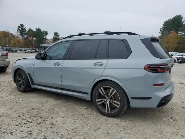 5UX33EM00R9U23597 2024 BMW X7 - Image 2