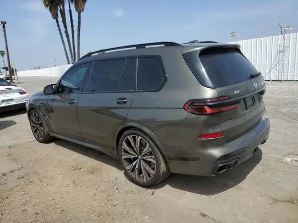5UX33EM00S9W91846 2025 BMW X7 - Image 2