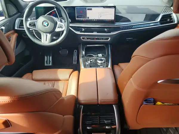 5UX33EM00T9125400 2026 BMW X7 - Image 8