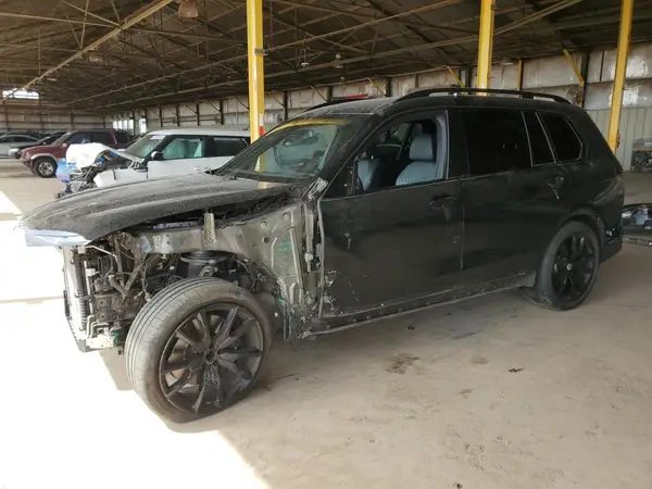5UX33EM01P9N65972 2023 BMW X7 - Image 1