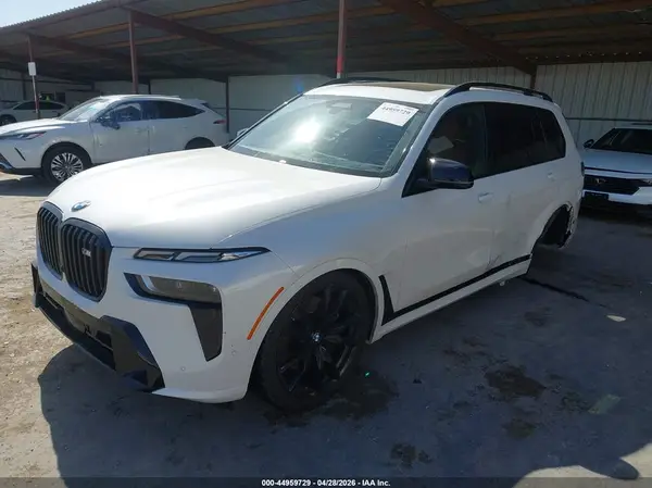 5UX33EM01P9R52117 2023 BMW X7 - Image 2