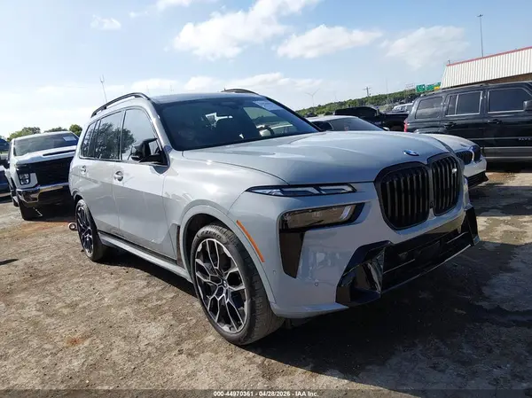 5UX33EM01S9Y80764 2025 BMW X7 - Image 1