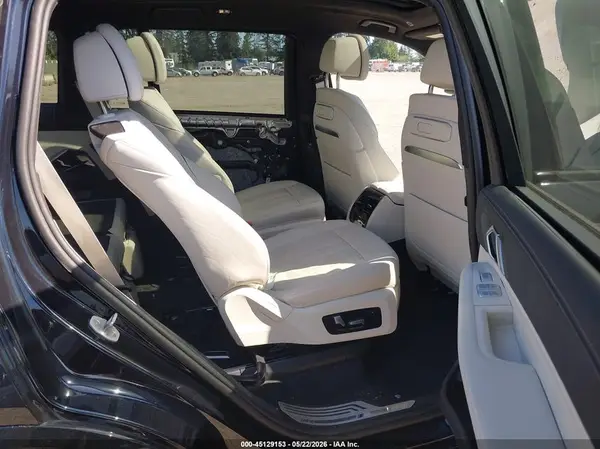 5UX33EM01S9Z29512 2025 BMW X7 - Image 8