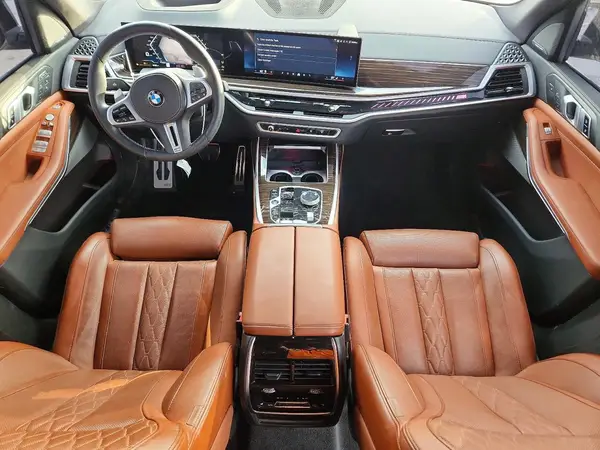 5UX33EM02S9X10235 2025 BMW X7 - Image 8