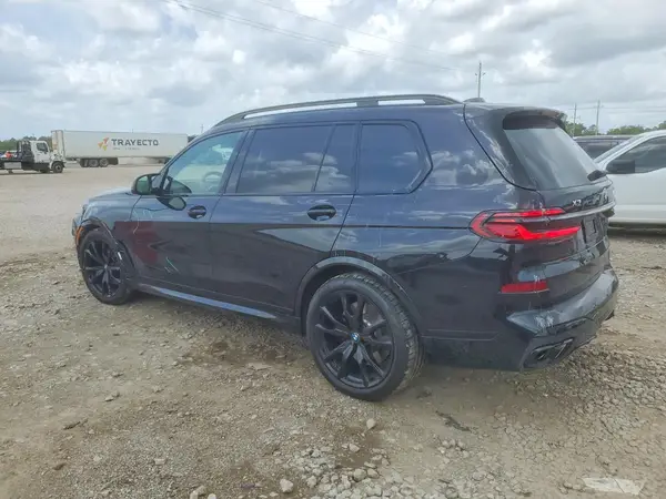 5UX33EM02S9X77515 2025 BMW X7 - Image 2
