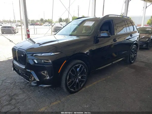 5UX33EM03S9X94002 2025 BMW X7 - Image 2