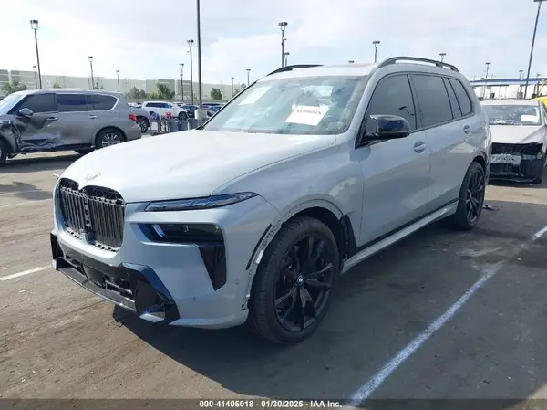 5UX33EM04R9S86289 2024 BMW X7 - Image 2