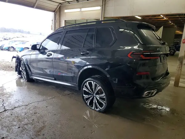 5UX33EM04R9T46247 2024 BMW X7 - Image 2