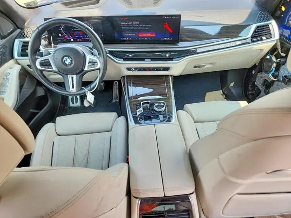 5UX33EM04S9W53049 2025 BMW X7 - Image 8