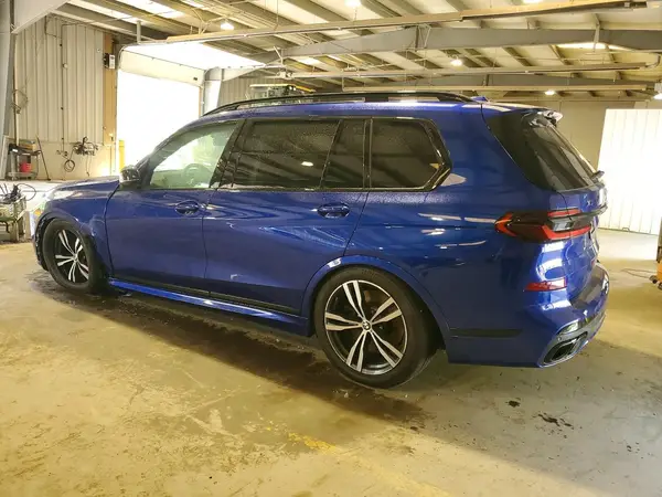 5UX33EM04S9X32138 2025 BMW X7 - Image 2