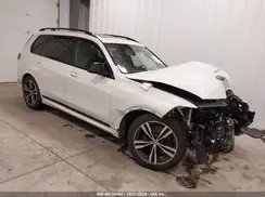 5UX33EM05R9T46595 2024 BMW X7