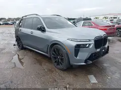 5UX33EM05R9U14037 2024 BMW X7