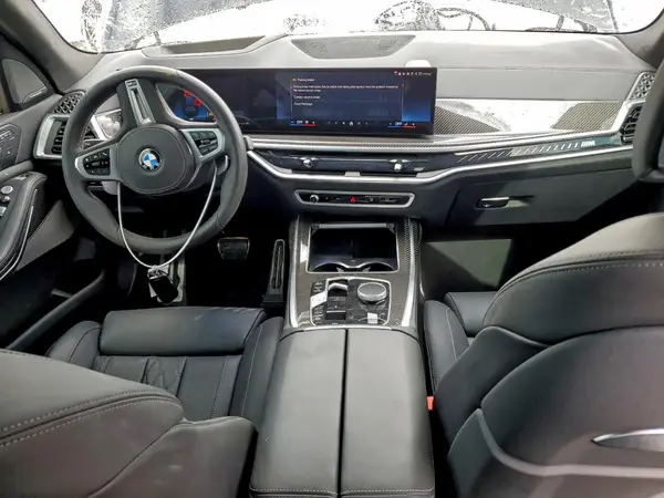 5UX33EM05S9Y48061 2025 BMW X7 - Image 8