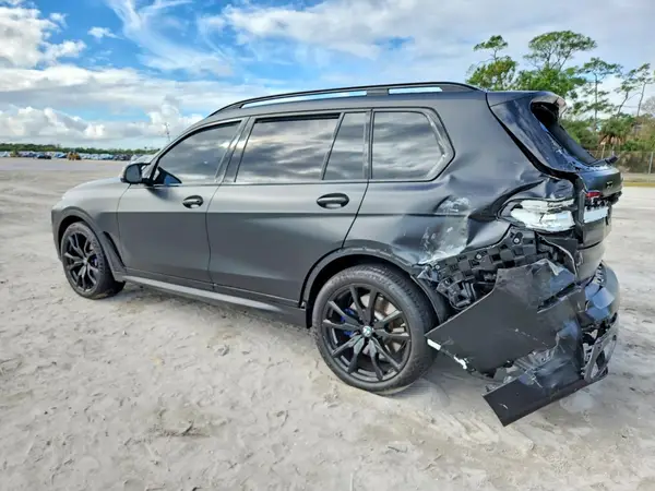 5UX33EM05S9Z32008 2025 BMW X7 - Image 2