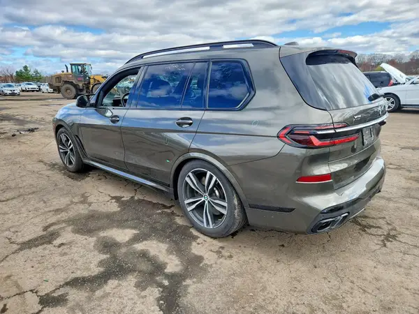 5UX33EM06P9N78748 2023 BMW X7 - Image 2