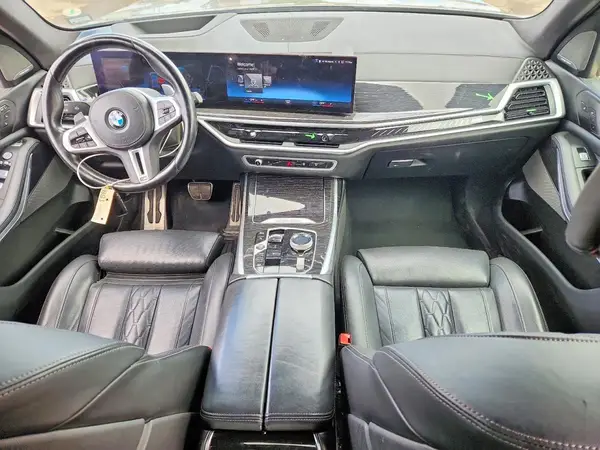 5UX33EM06P9N78748 2023 BMW X7 - Image 8