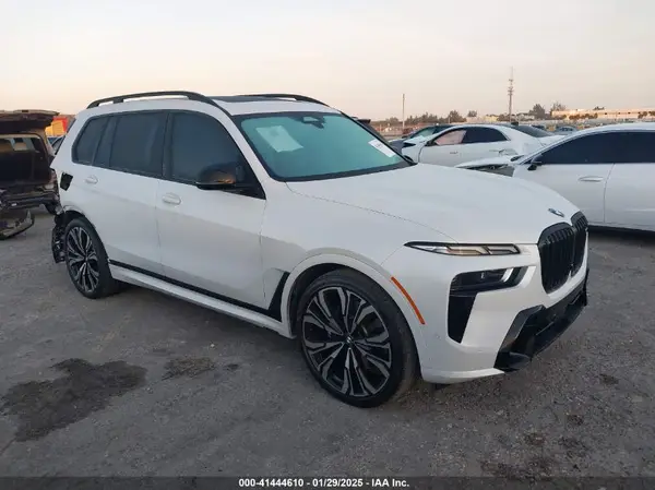 5UX33EM06R9S83619 2024 BMW X7 - Image 1