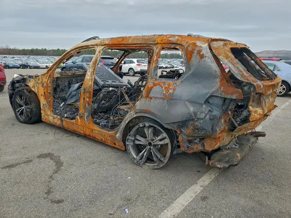 5UX33EM06R9T35718 2024 BMW X7 - Image 2