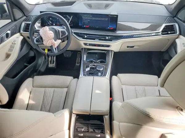 5UX33EM07S9X58023 2025 BMW X7 - Image 8