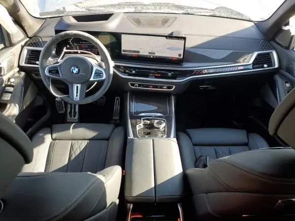 5UX33EM07S9Y38146 2025 BMW X7 - Image 8