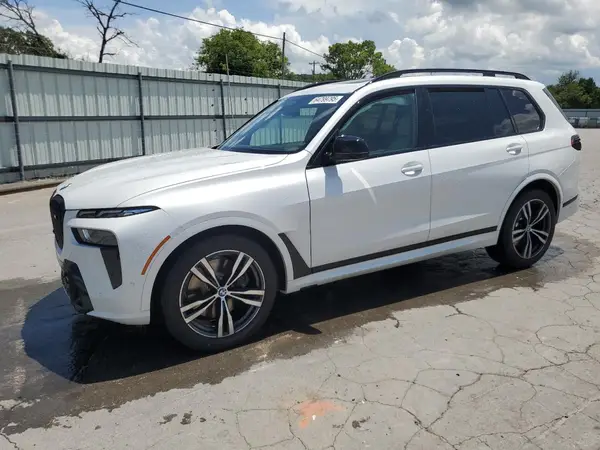 5UX33EM07T9088894 2026 BMW X7 - Image 1