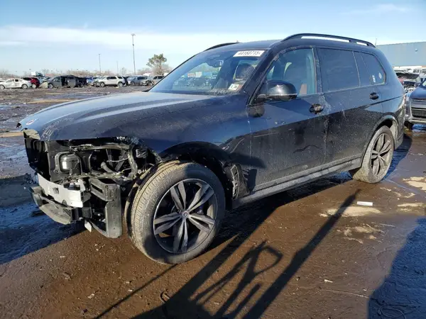 5UX33EM09P9R19611 2023 BMW X7 - Image 1