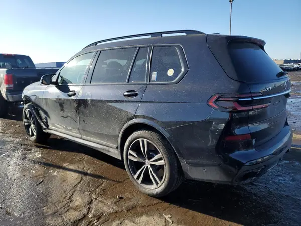 5UX33EM09P9R19611 2023 BMW X7 - Image 2