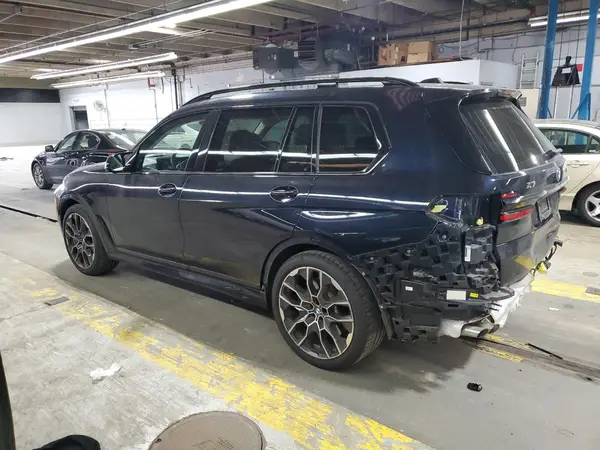 5UX33EM09R9U78808 2024 BMW X7 - Image 2