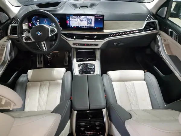 5UX33EM09R9U78808 2024 BMW X7 - Image 8