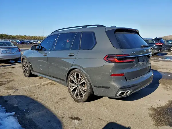 5UX33EM09S9Z58501 2025 BMW X7 - Image 2