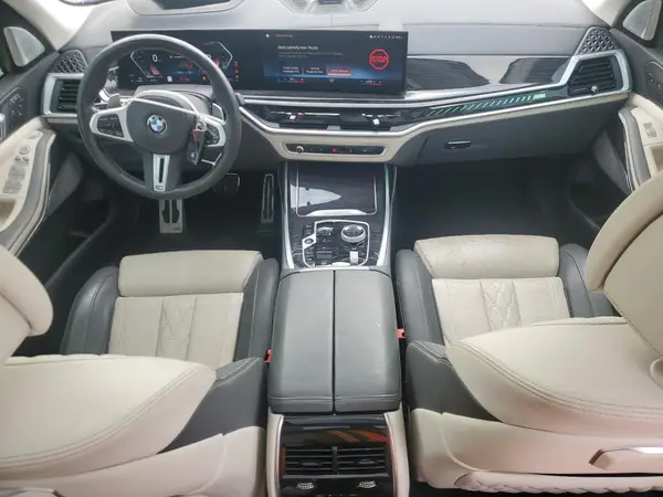 5UX33EM0XP9P03072 2023 BMW X7 - Image 8